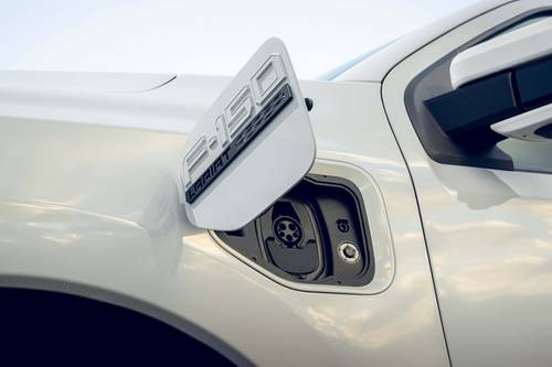 2025 Ford F-150 Lightning Lariat Crew Cab Pickup Exterior Detail