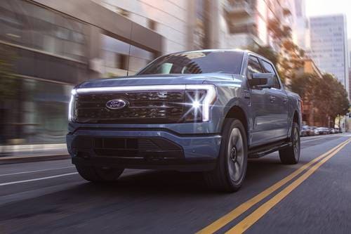 2025 Ford F-150 Lightning Platinum Crew Cab Pickup Exterior