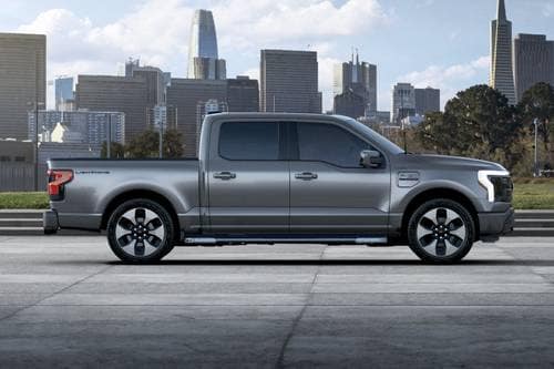 2025 Ford F-150 Lightning Platinum Crew Cab Pickup Profile