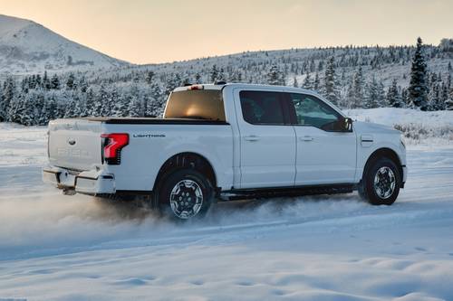2025 Ford F-150 Lightning XLT Crew Cab Pickup Exterior