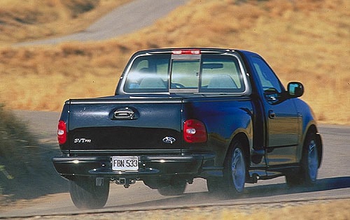 2000 Ford F-150 SVT 2 Dr SVT Lightning Sprchgd Standard Cab Stepside SB