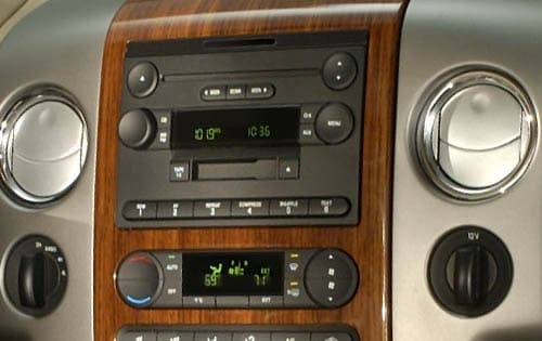 2004 Ford F-150 4dr SuperCrew Lariat Radio and HVAC Controls