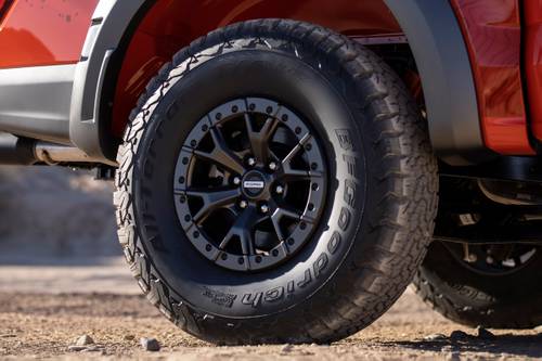 Ford F-150 Raptor Crew Cab Pickup Wheel