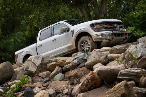 2025 Ford F-150 Tremor Crew Cab Pickup Lifestyle Exterior