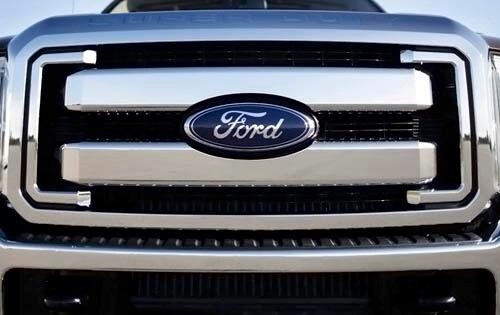 2011 Ford F-250 Super Duty Crew Cab Front Grille and Badging