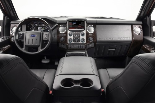 2014 Ford F-250 Super Duty Crew Cab Platinum Dashboard
