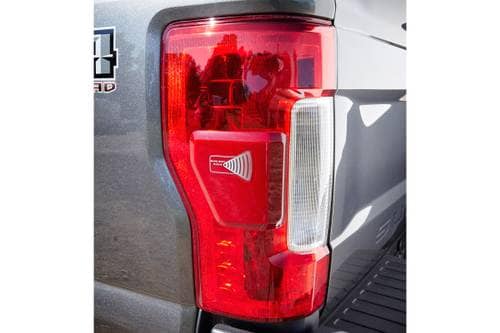 Ford F-250 Super Duty XLT Crew Cab Pickup Exterior Detail