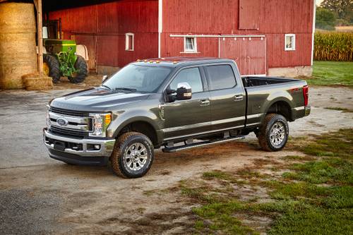 Ford F-250 Super Duty XLT Crew Cab Pickup Exterior. Options Shown.