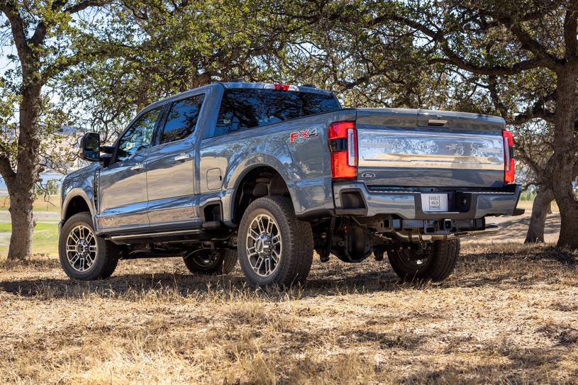 2023 Ford F-350 Super Duty Limited Crew Cab Pickup Exterior