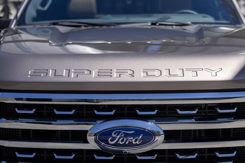 2025 Ford F-350 Super Duty Lariat Crew Cab Pickup Front Badge