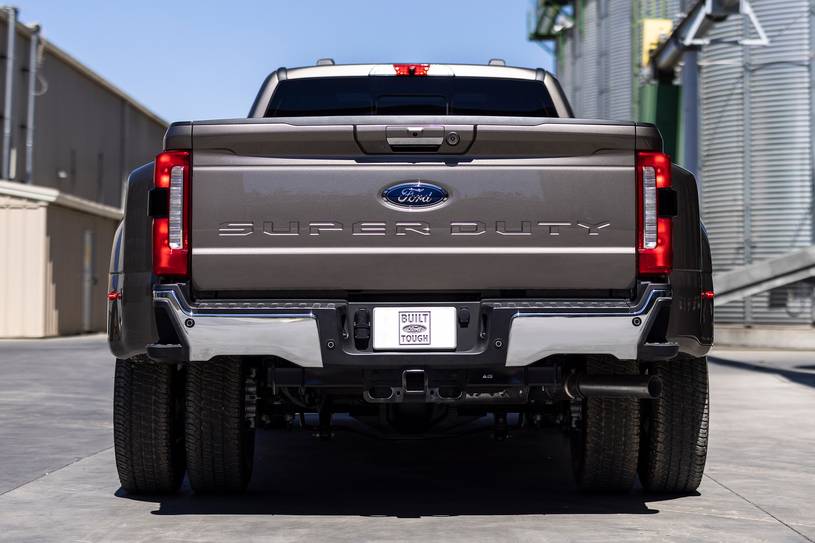 2025 Ford F-350 Super Duty Lariat Crew Cab Pickup Exterior