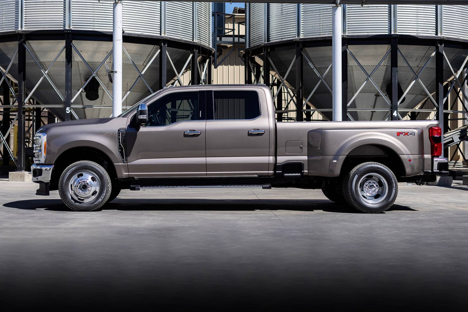 Ford F-350 Payload and Worksite Capability