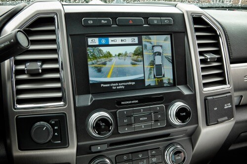 2017 Ford F-450 Super Duty Platinum Crew Cab Pickup Center Console