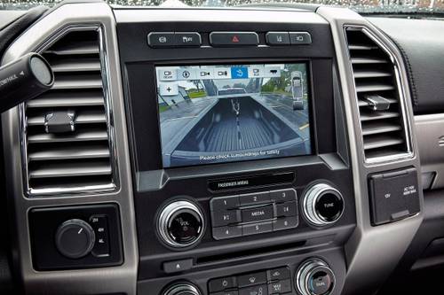 Ford F-450 Super Duty Platinum Crew Cab Pickup Center Console