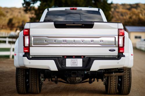 Ford F-450 Super Duty Limited Crew Cab Pickup Exterior