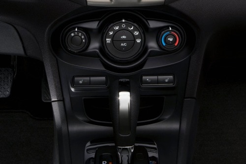 2013 Ford Fiesta Titanium Sedan Center Console