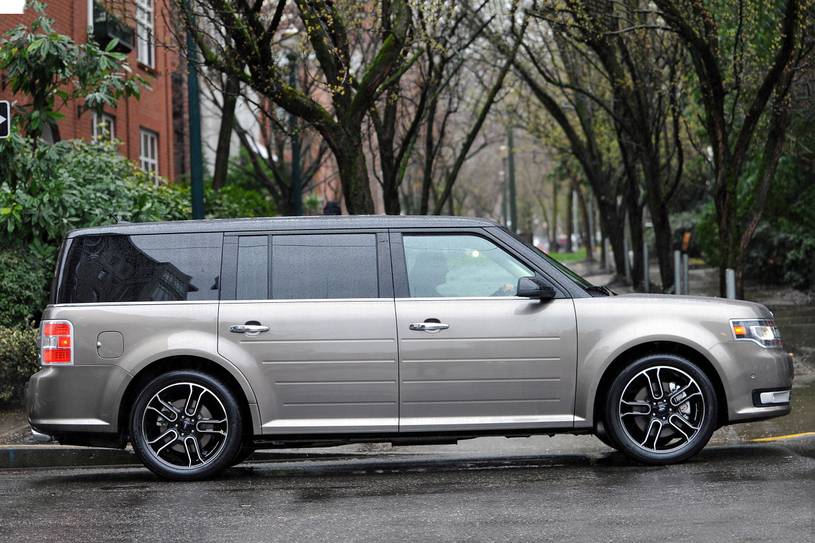 2019 Ford Flex Pictures 97 Photos Edmunds