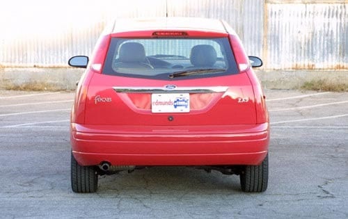2002 Ford Focus Pictures - 80 Photos | Edmunds