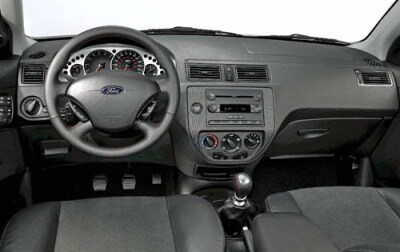 Used 2005 Ford Focus Zx4 S Review Ratings Edmunds 2005 Ford Focus Zx4 St Interior W Manual Trans