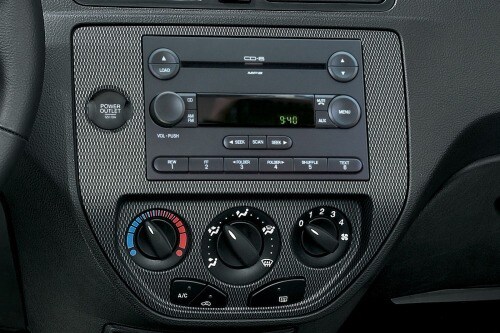 2007 Ford Focus ZX3 SES 2dr Hatchback Center Console