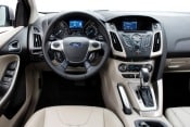 2013 Ford Focus Titanium Sedan Dashboard