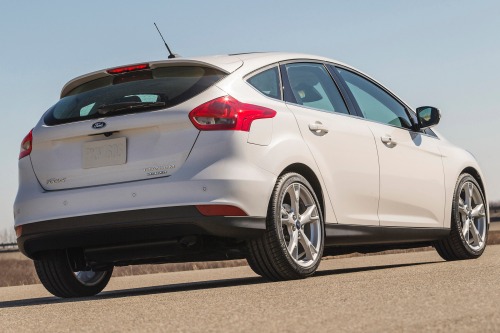 2015 Ford Focus Titanium 4dr Hatchback Exterior
