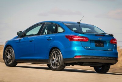 Used 2016 Ford Focus S Sedan Review Ratings Edmunds 2016 Ford Focus Se Sedan Exterior Options Shown