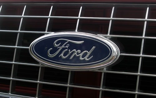 2004 Ford Freestar Front Grille and Badging Shown