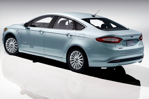 2014 Ford Fusion Energi SE Luxury Sedan Exterior