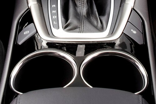2013 Ford Fusion Hybrid SE Sedan Cupholders