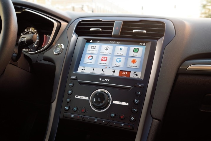 best midsize sedans top rated midsize cars for 2018 edmunds best mid size car