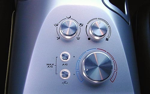 2005 Ford GT Climate Controls