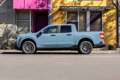 2023 Ford Maverick XLT Crew Cab Pickup Profile