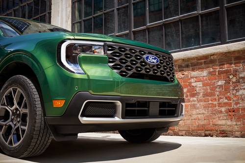 2025 Ford Maverick Lariat Crew Cab Pickup Exterior Detail