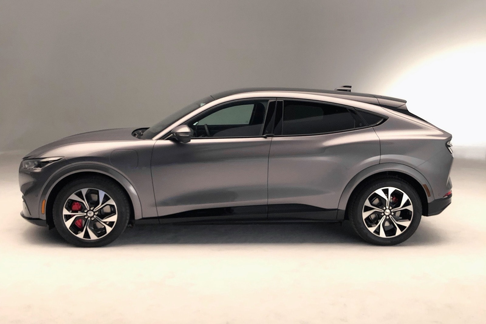 2021 Ford Mustang Mach E Suv
