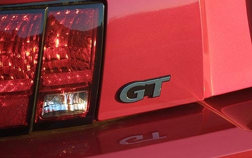 2001 Ford Mustang GT Deluxe 2dr Convertible