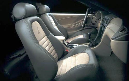 2001 Ford Mustang Cobra SVT 2dr Convertible