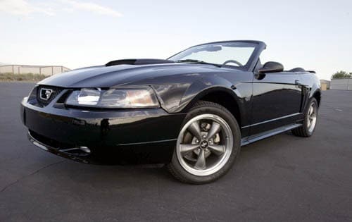 2004 Ford Mustang GT Premium 2dr Convertible
