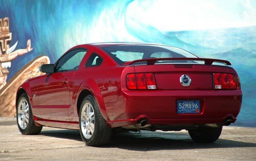 2005 Ford Mustang Edmunds Road Test