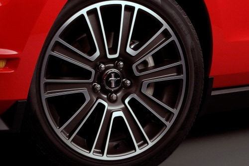 2010 Ford Mustang GT Premium Coupe Wheel