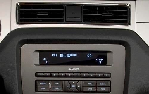 2011 Ford Mustang V6 Center Console