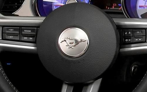 2011 Ford Mustang V6 Premium Aux Control Buttons Detail