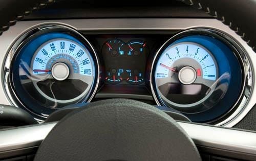 2011 Ford Mustang V6 Instrument Cluster