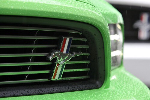 2013 Ford Mustang V6 Premium Coupe Front Badge