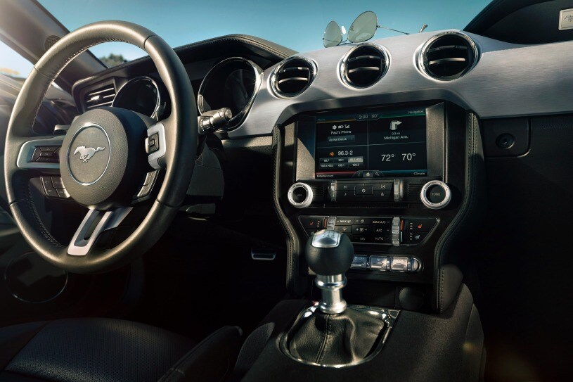 2015 Ford Mustang Pictures 296 Photos Edmunds