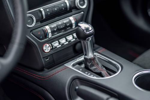Ford Mustang GT Premium Coupe Shifter