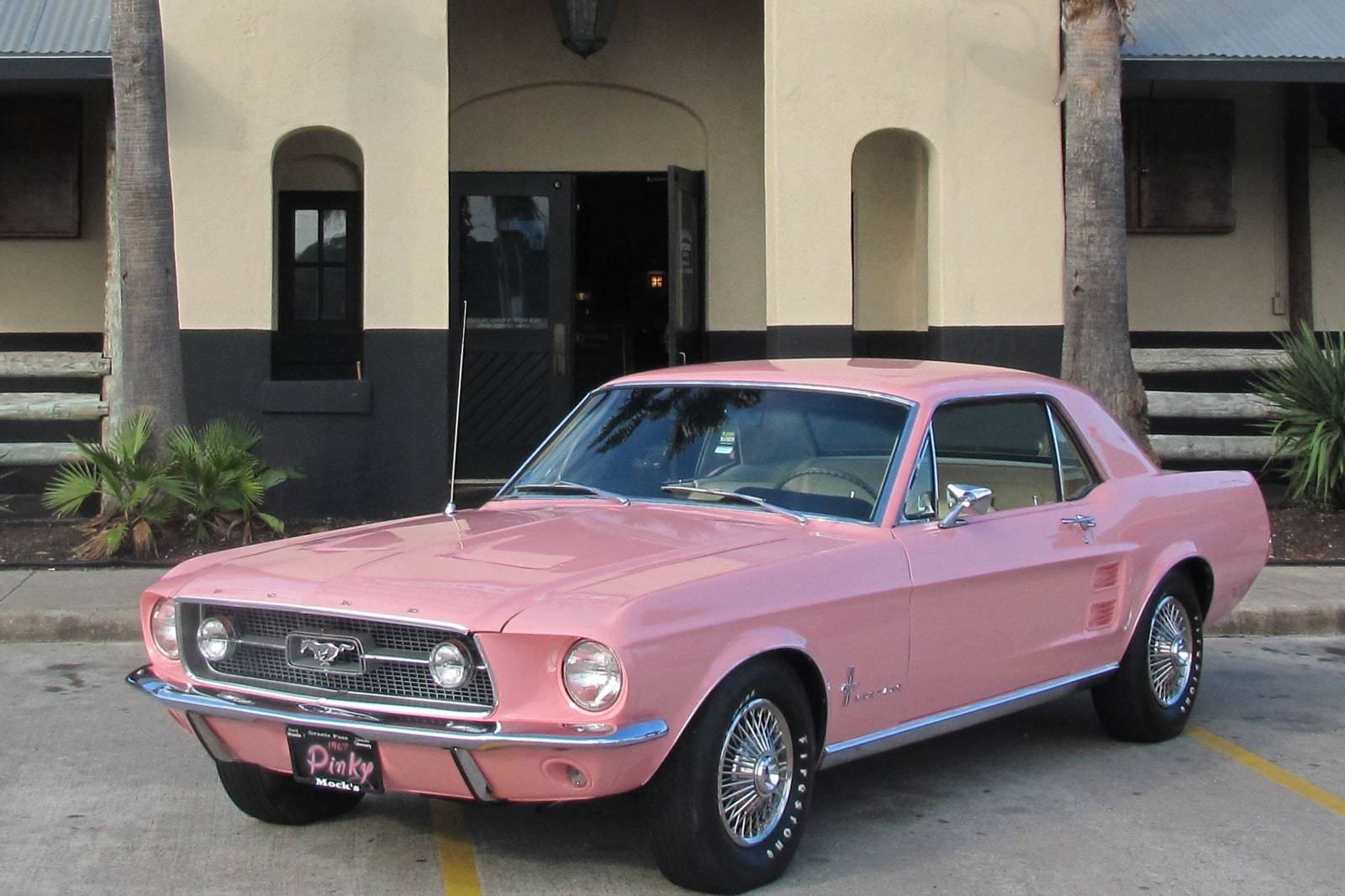 Black and Red Are Top Color Picks for Ford Mustang | Edmunds