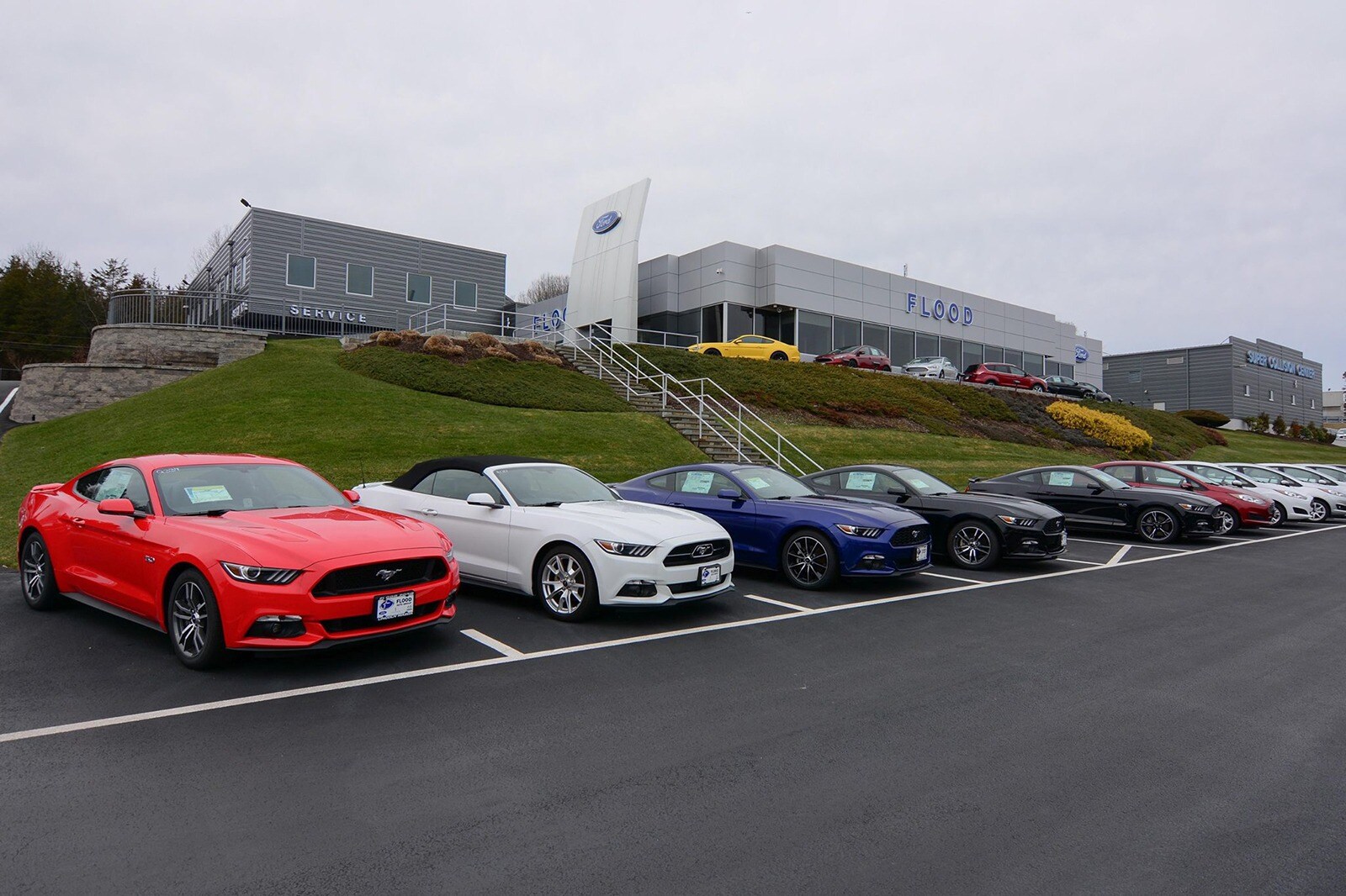 Flood Ford of East Greenwich Hosts iPad Giveaway Edmunds