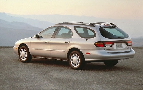 1998 Ford Taurus 4 Dr SE Wagon