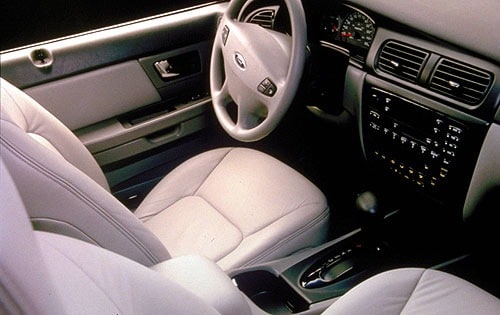 2000 Ford Taurus 4 Dr SE Wagon